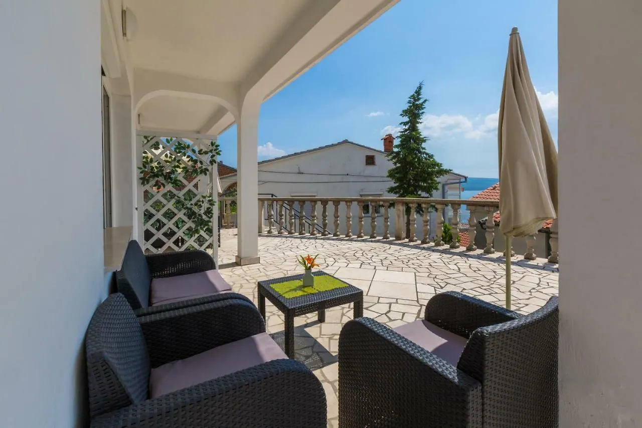 Apartments Slavica Dramalj