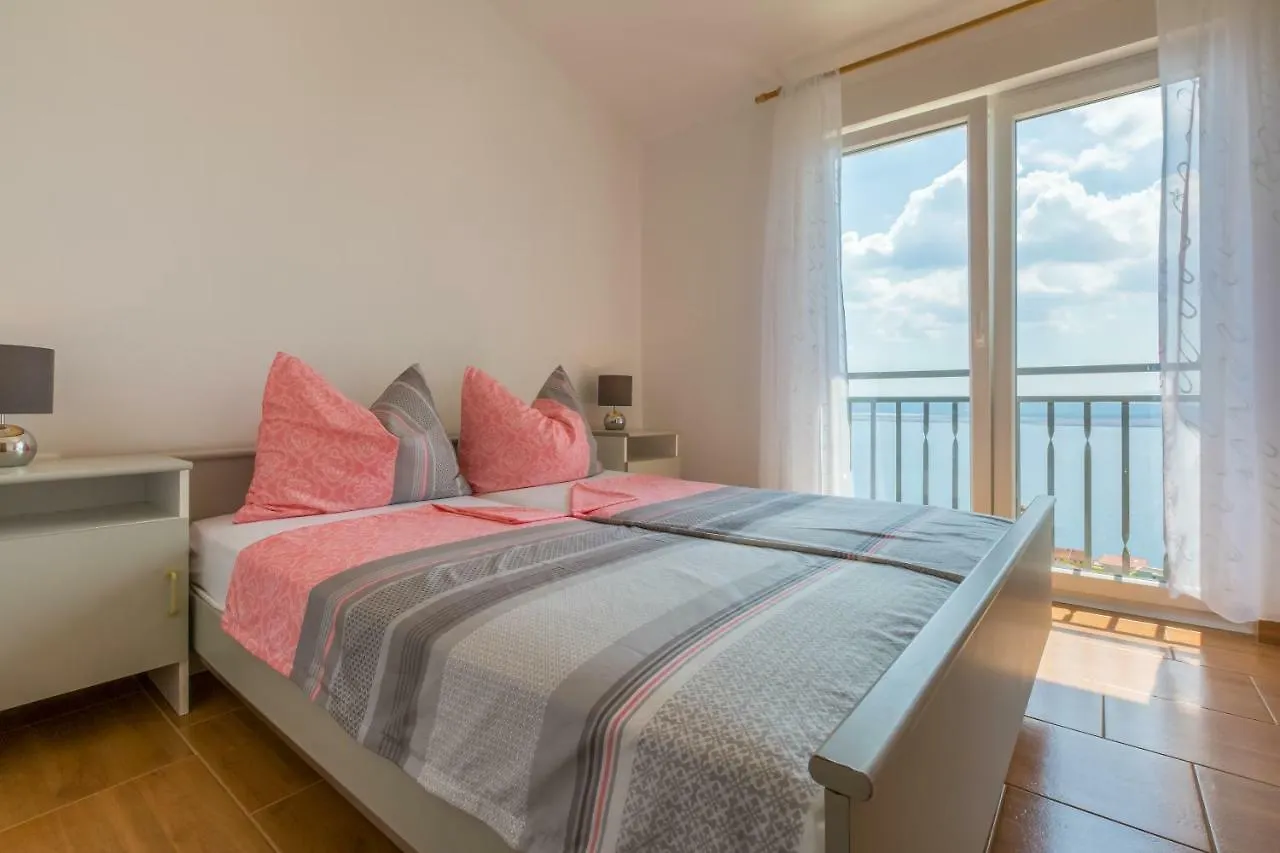 Apartments Slavica Dramalj