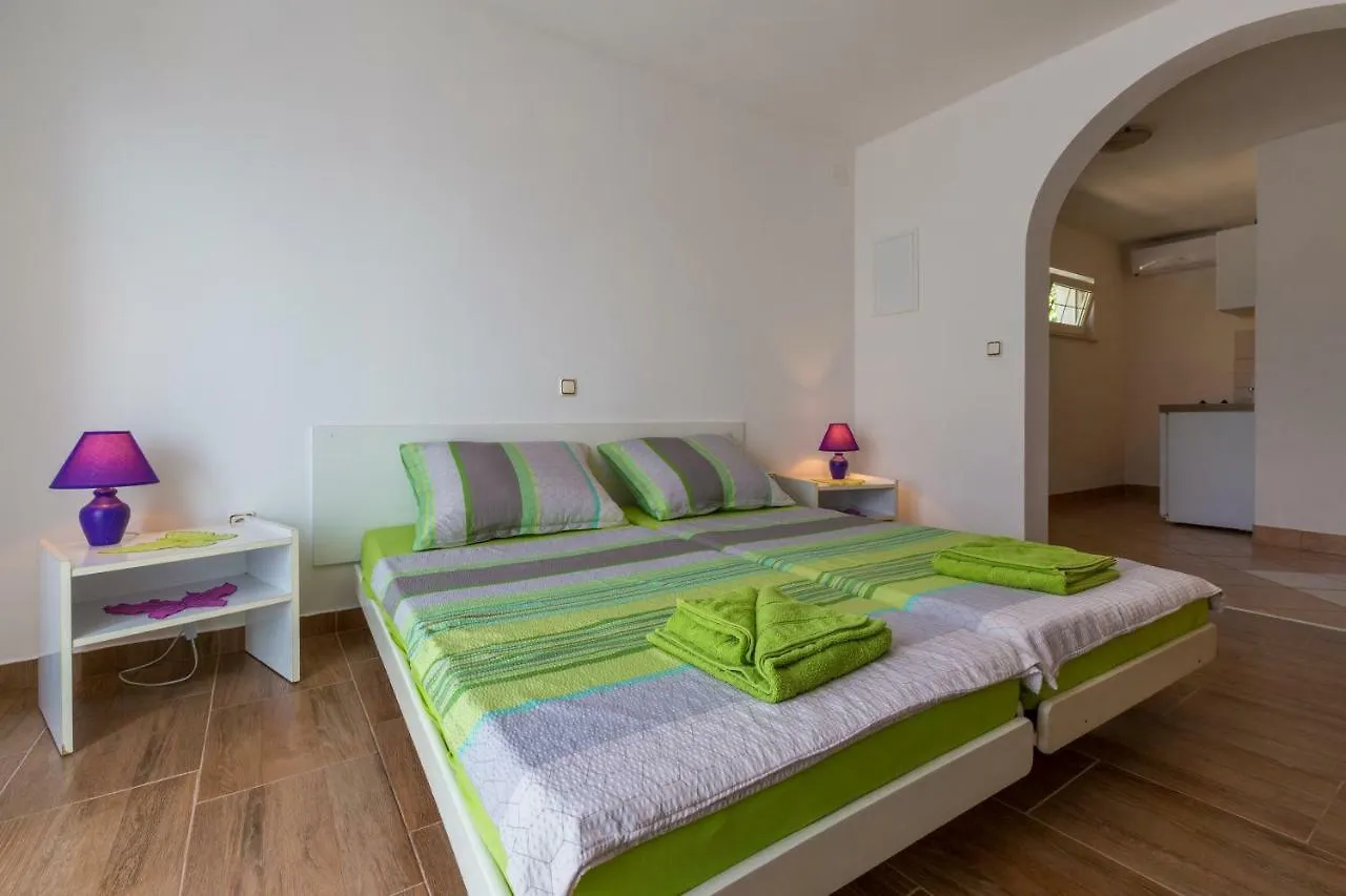 Apartments Slavica Dramalj 0*,  Kroatien